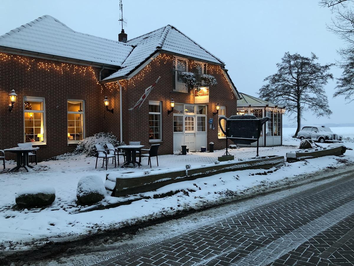Lucy'S Inn Eesergroen Bagian luar foto