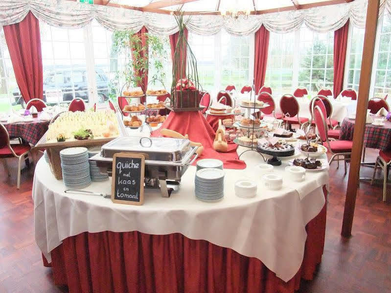 Lucy'S Inn Eesergroen Bagian luar foto